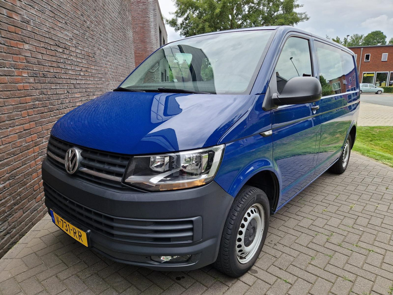 Volkswagen | Transporter | 2.0 TDI L1H1 DC Highline | 2018 | 251.292 km | V731RR | Logisch - Furgoneta combi: foto 1 Volkswagen | Transporter | 2.0 TDI L1H1 DC Highline | 2018 | 251.292 km | V731RR | Logisch - Furgoneta combi: foto 1
