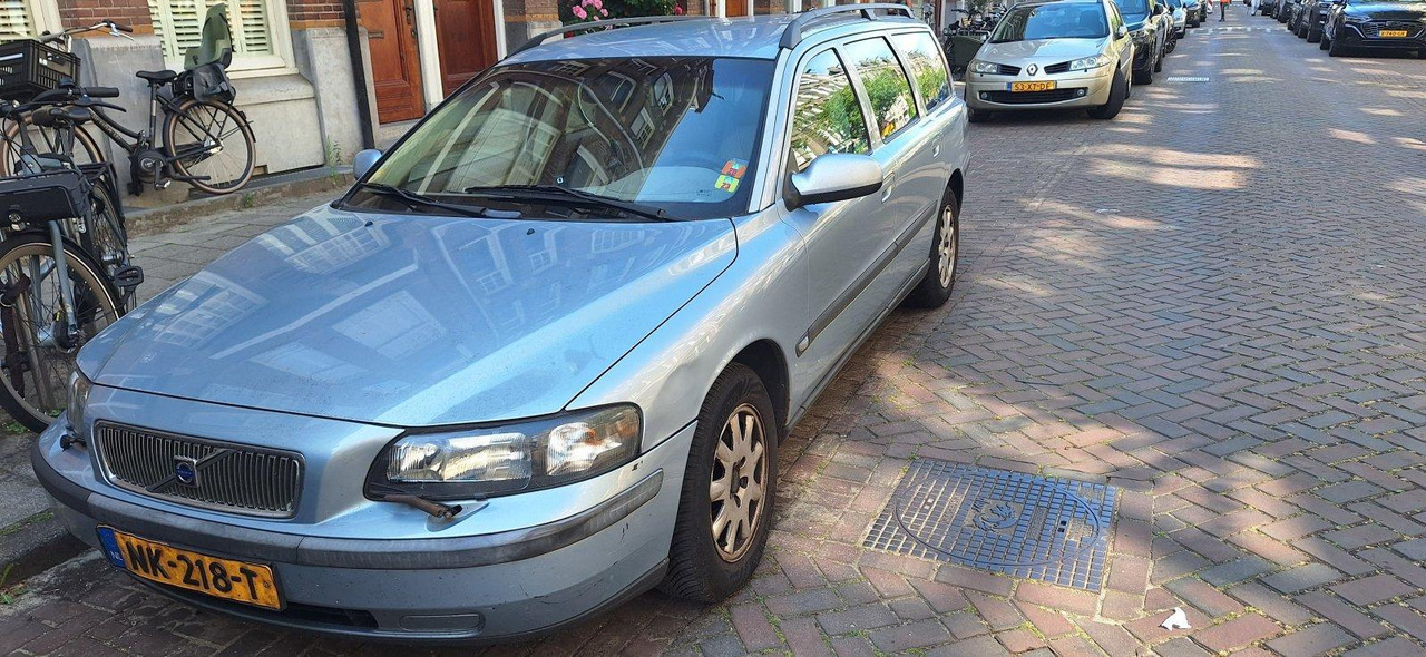 Volvo V70 2.4 Comfort Line | 2001 | 312.397 | NK-218-T - Coche: foto 4 Volvo V70 2.4 Comfort Line | 2001 | 312.397 | NK-218-T - Coche: foto 4