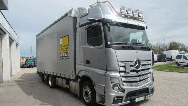 Mercedes-Benz Actros 5 2545LL inkl. Anhänger Voll. 115qm, - Camión lona: foto 3 Mercedes-Benz Actros 5 2545LL inkl. Anhänger Voll. 115qm, - Camión lona: foto 3