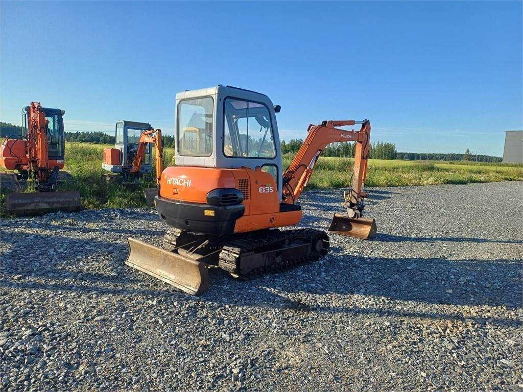 Hitachi EX35 kauhan kallistaja - Miniexcavadora: foto 5 Hitachi EX35 kauhan kallistaja - Miniexcavadora: foto 5