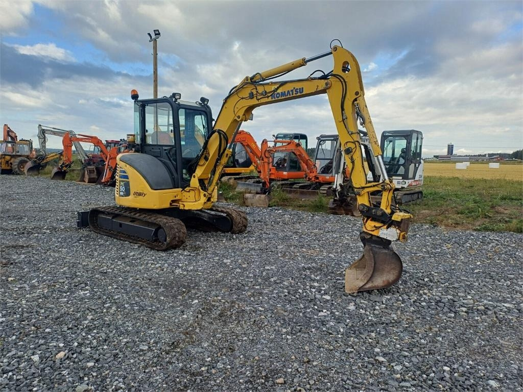 Komatsu pc50mr-2 Engcon pyörittäjällä - Miniexcavadora: foto 4 Komatsu pc50mr-2 Engcon pyörittäjällä - Miniexcavadora: foto 4