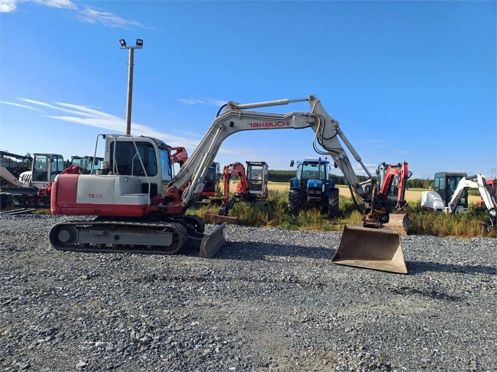 Takeuchi Tb175 Engconilla - Miniexcavadora: foto 5 Takeuchi Tb175 Engconilla - Miniexcavadora: foto 5