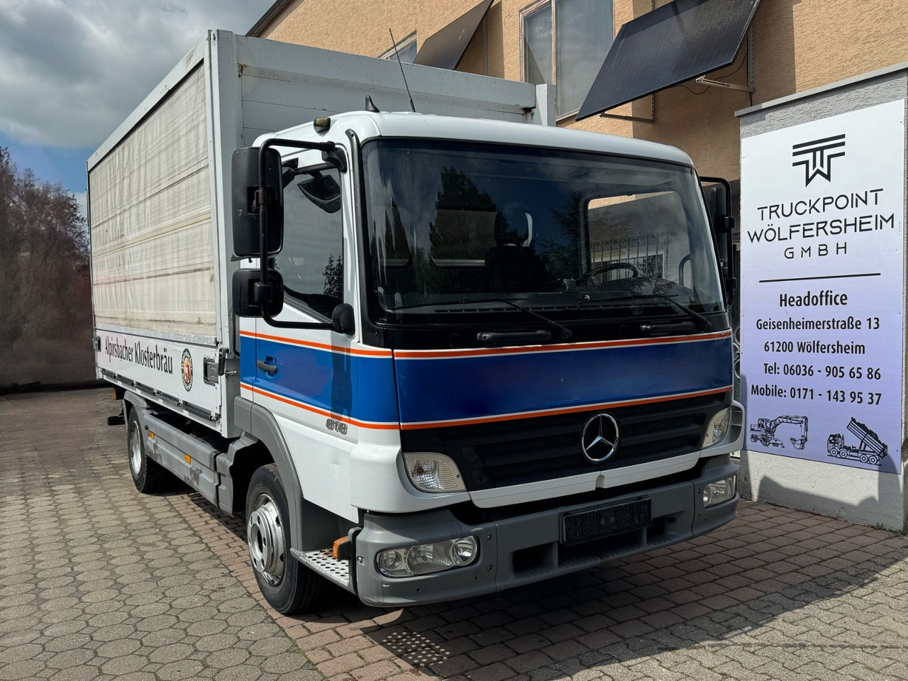 Mercedes-Benz Atego 818/Roll-Plane/Tüv-Neu/1xAHK-Maul/ - Camión transporte de bebidas: foto 1 Mercedes-Benz Atego 818/Roll-Plane/Tüv-Neu/1xAHK-Maul/ - Camión transporte de bebidas: foto 1