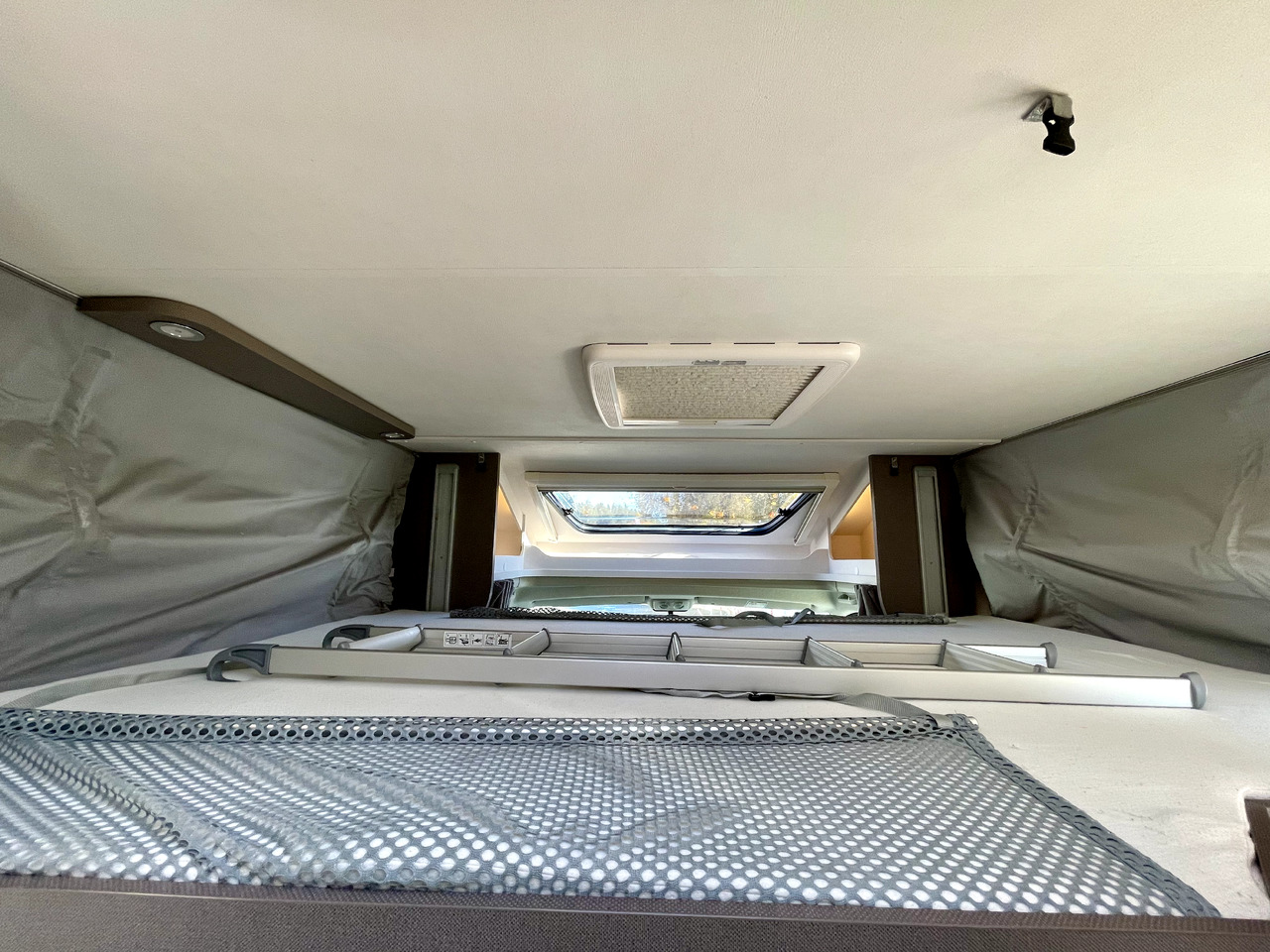 Autocaravana perfilada ETRUSCO T 7300 SB: foto 18