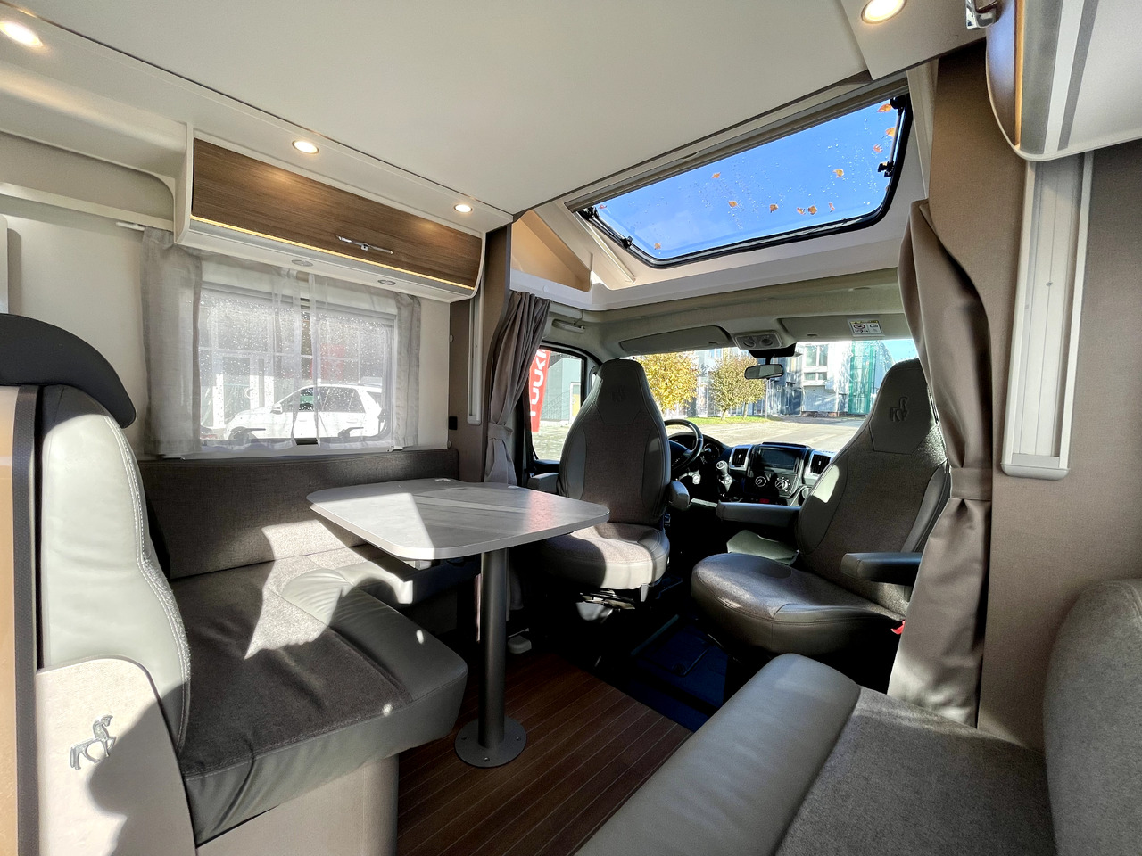 Autocaravana perfilada ETRUSCO T 7300 SB: foto 6