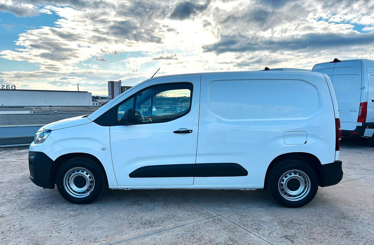 Furgoneta pequeña Citroen Berligno 1.6 HDi 100 cv 3 posti: foto 8 Furgoneta pequeña Citroen Berligno 1.6 HDi 100 cv 3 posti: foto 8