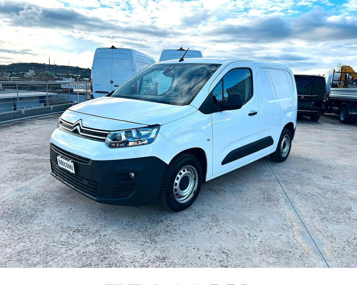 Citroen Berlingo 1.6 hdi 100 cv - Furgoneta pequeña: foto 1 Citroen Berlingo 1.6 hdi 100 cv - Furgoneta pequeña: foto 1