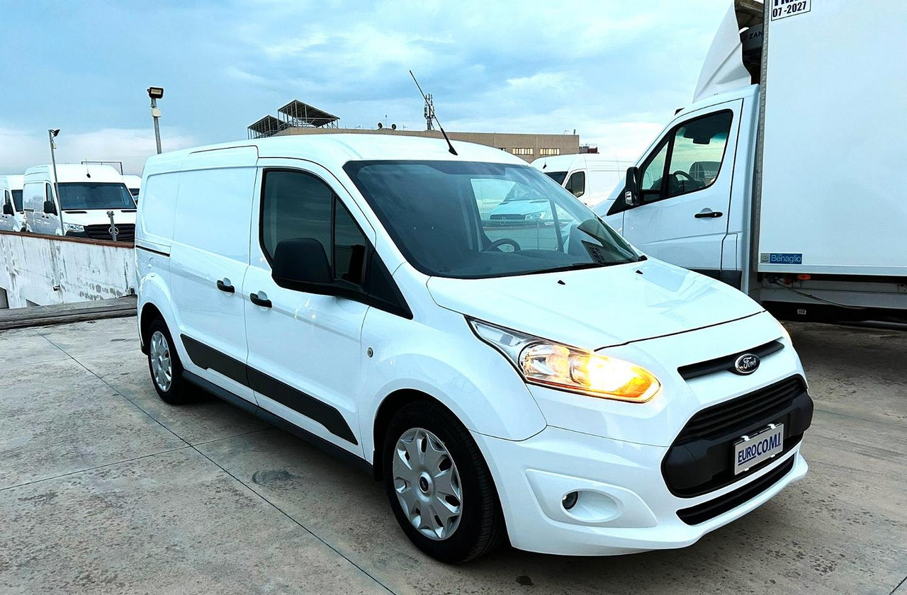 Ford Connect 1.6 TDCi 90 cv - Furgón: foto 3 Ford Connect 1.6 TDCi 90 cv - Furgón: foto 3
