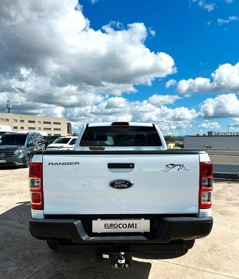 Ford Ranger 2.2 160 cv XL Supercab 4 posti 4wd - Pick-up: foto 5 Ford Ranger 2.2 160 cv XL Supercab 4 posti 4wd - Pick-up: foto 5