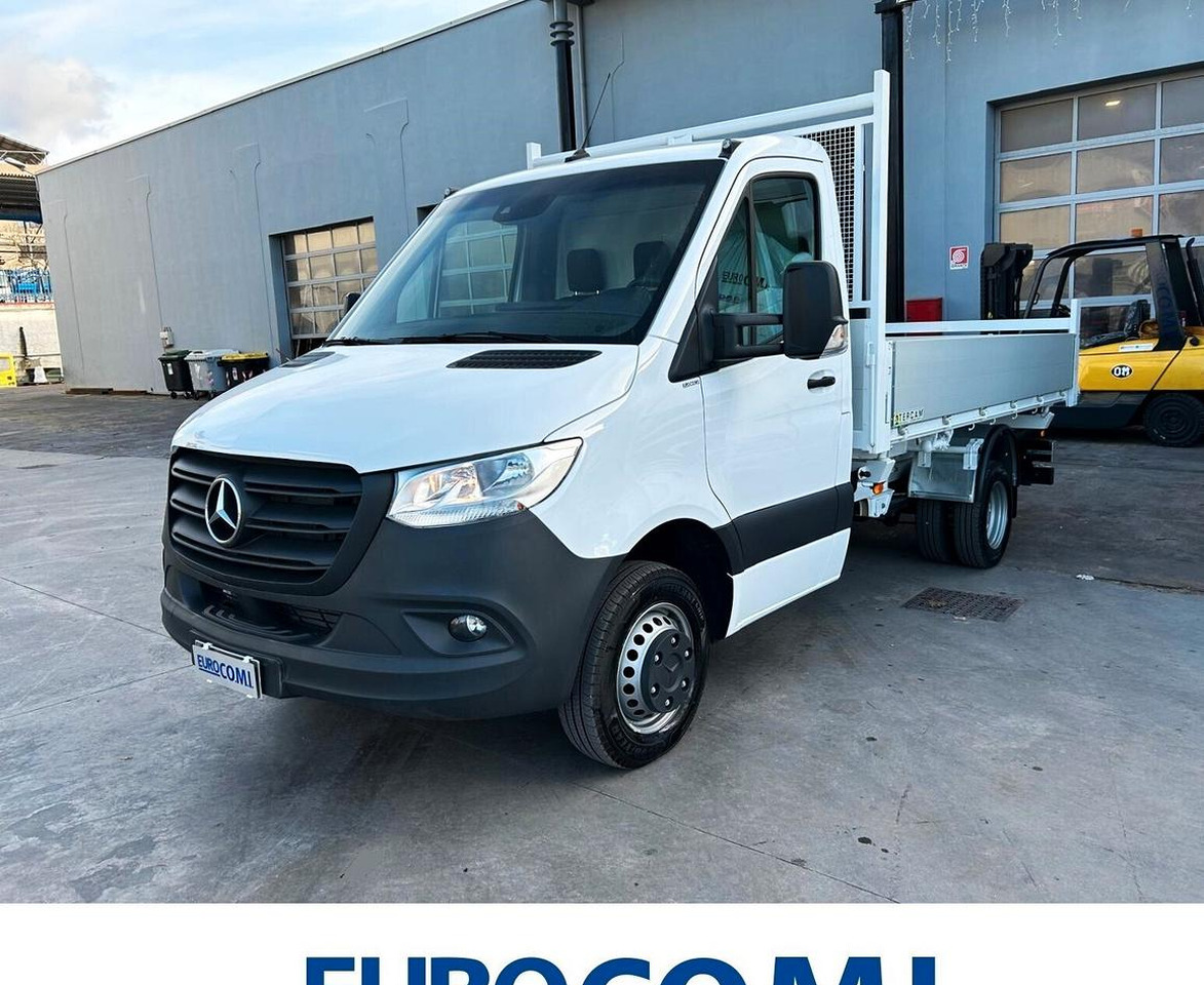 Mercedes 515 T 37/50 PRO Ribaltabile Tril. - Furgoneta basculante: foto 1 Mercedes 515 T 37/50 PRO Ribaltabile Tril. - Furgoneta basculante: foto 1