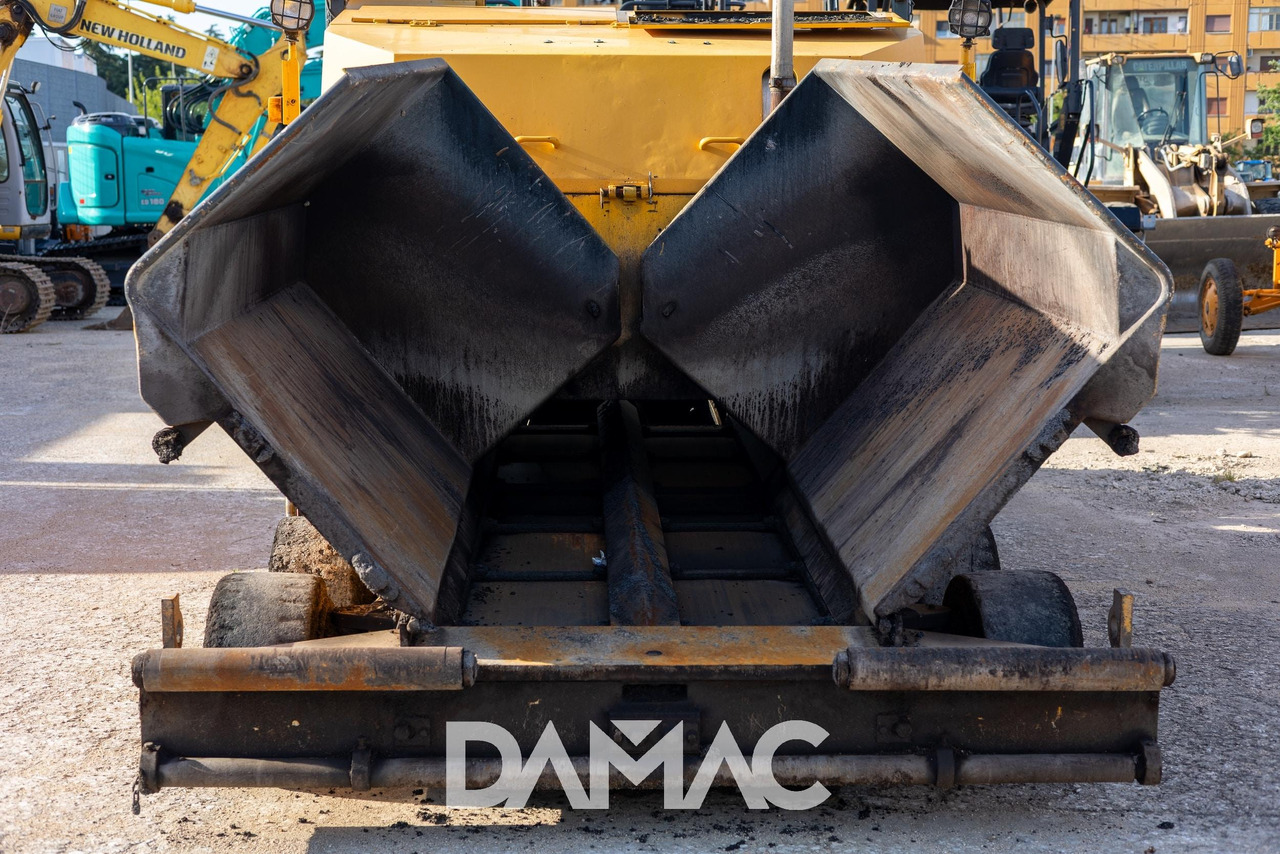 Pavimentadora de asfalto DYNAPAC F121-4W: foto 15