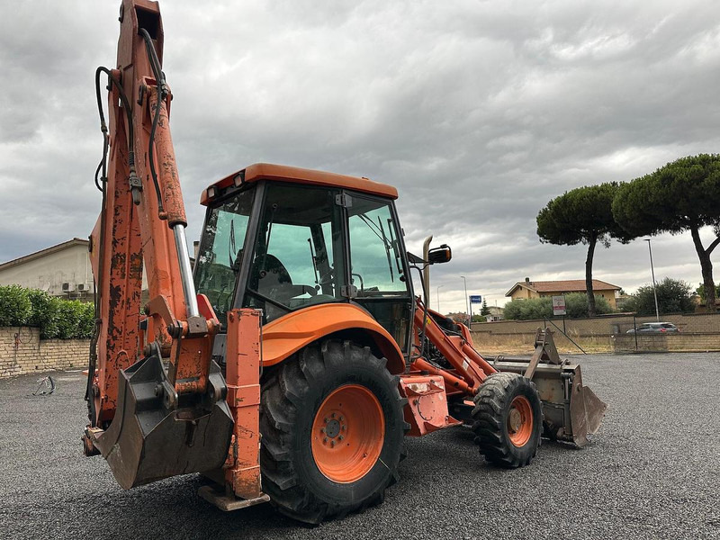 Fiat HITACHI FB100.4 - Retroexcavadora: foto 4 Fiat HITACHI FB100.4 - Retroexcavadora: foto 4