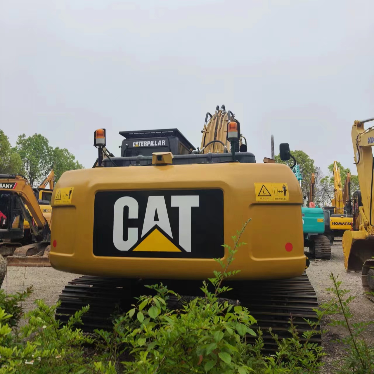 Excavadora de cadenas CATERPILLAR 320D2: foto 7