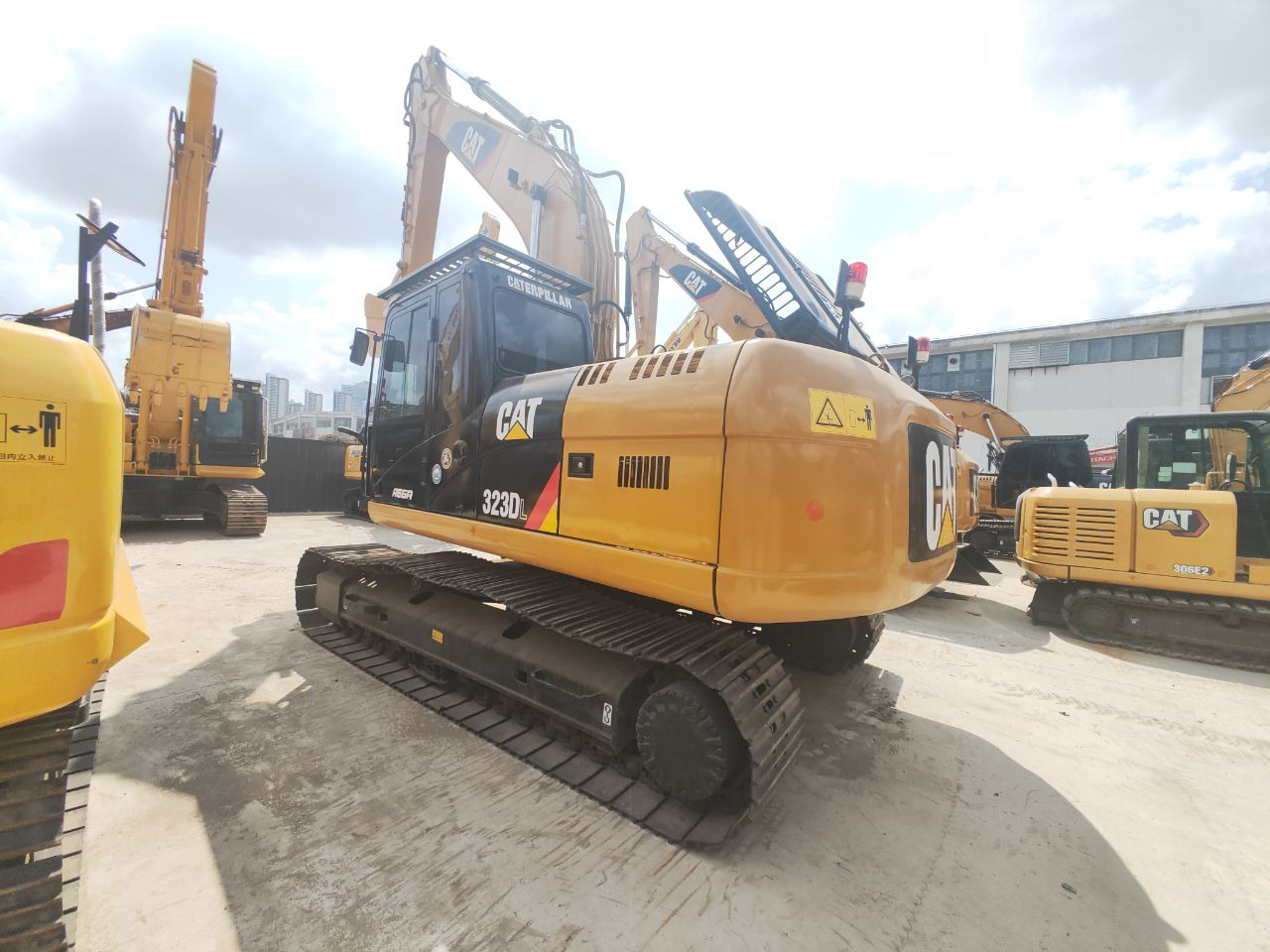 CATERPILLAR 323D - Excavadora de cadenas: foto 5 CATERPILLAR 323D - Excavadora de cadenas: foto 5