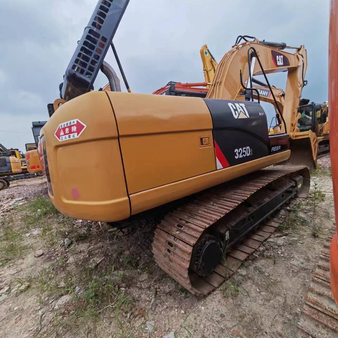CATERPILLAR 325D2 - Excavadora de cadenas: foto 4 CATERPILLAR 325D2 - Excavadora de cadenas: foto 4