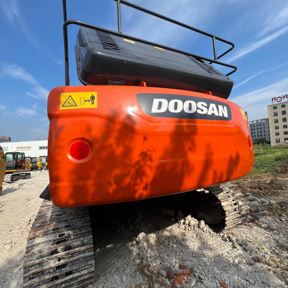 DOOSAN DX300 - Excavadora de cadenas: foto 3 DOOSAN DX300 - Excavadora de cadenas: foto 3