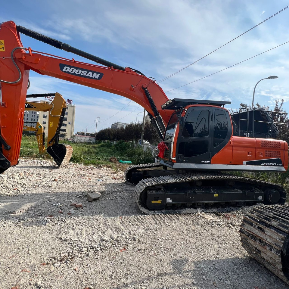 DOOSAN DX300 - Excavadora de cadenas: foto 1 DOOSAN DX300 - Excavadora de cadenas: foto 1