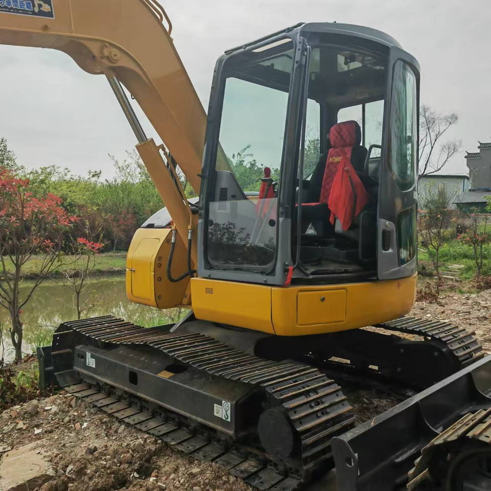 KOMATSU PC78US - Excavadora de cadenas: foto 2 KOMATSU PC78US - Excavadora de cadenas: foto 2