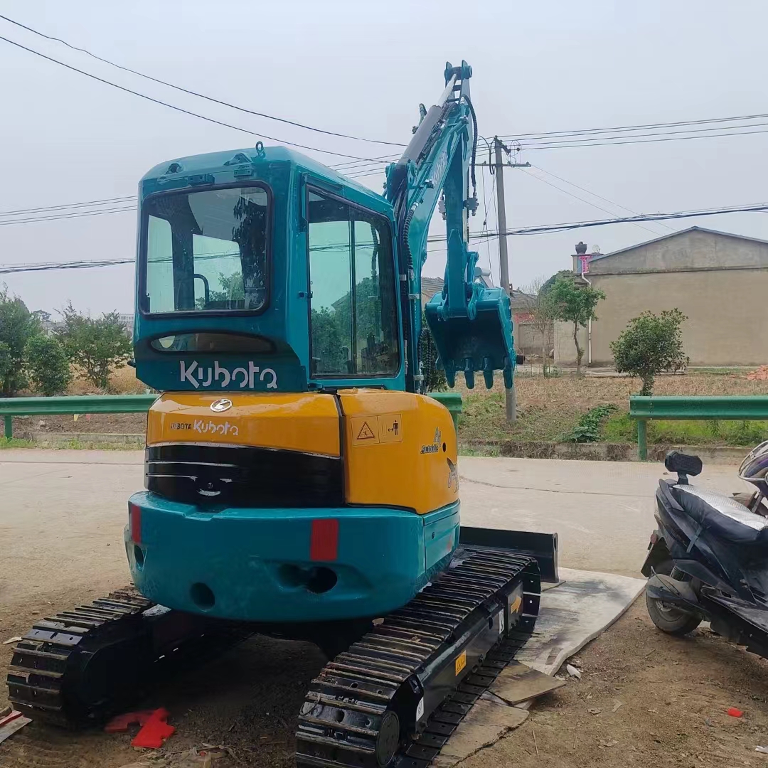 KUBOTA U35 - Miniexcavadora: foto 5 KUBOTA U35 - Miniexcavadora: foto 5