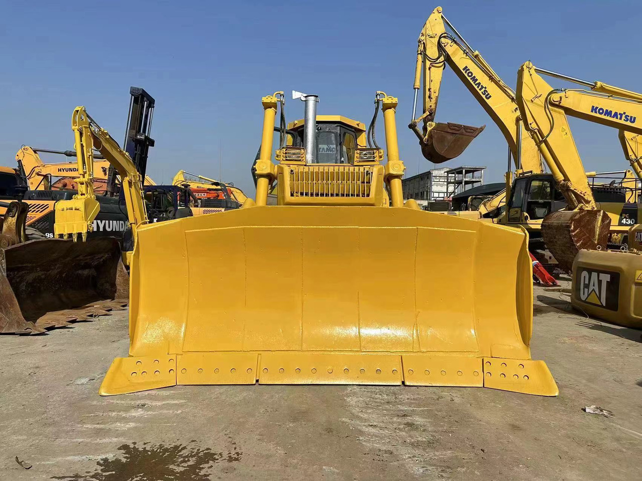 Komatsu D155A-6 - Bulldozer: foto 3 Komatsu D155A-6 - Bulldozer: foto 3
