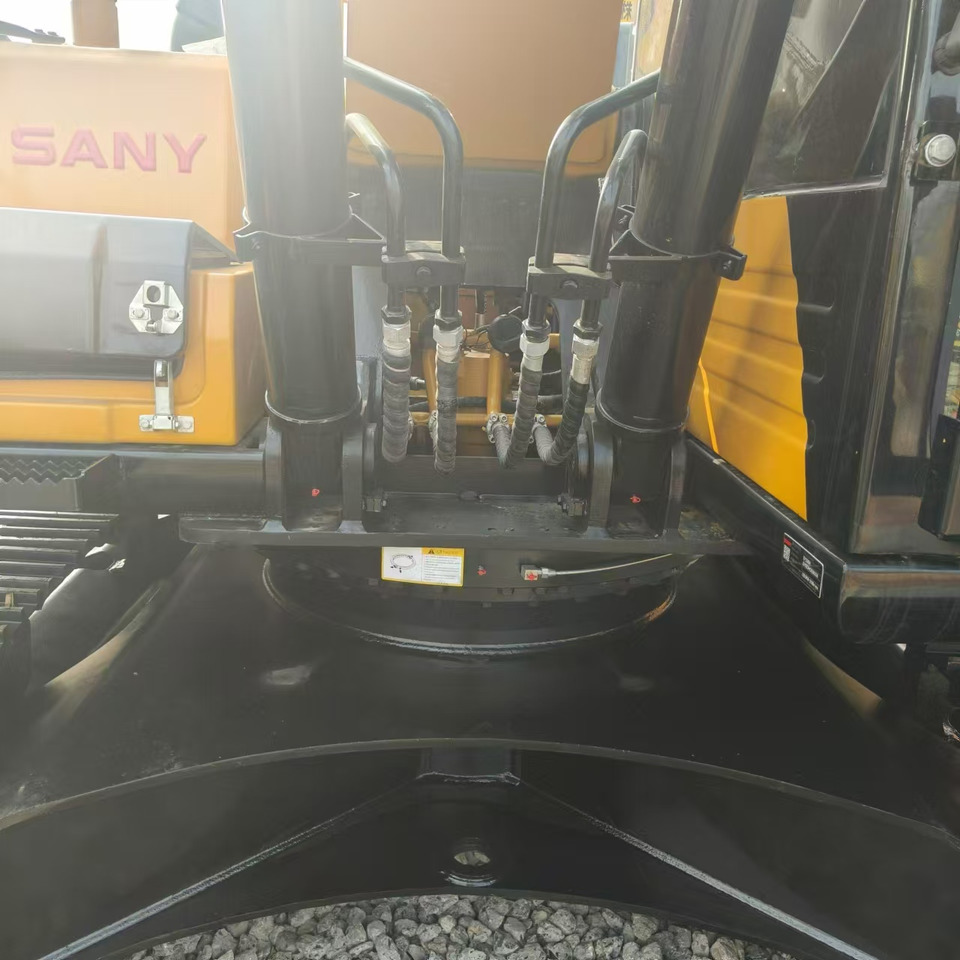 Leasing de SANY SY235H SANY SY235H: foto 12