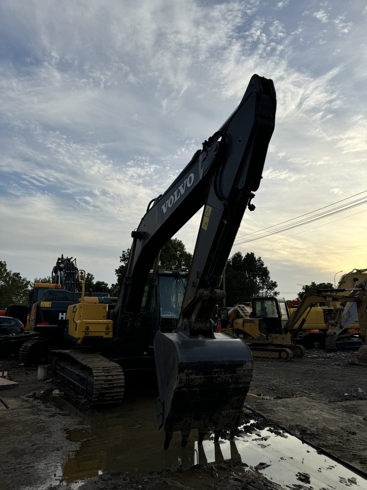 Excavadora de cadenas VOLVO EC220D: foto 14 Excavadora de cadenas VOLVO EC220D: foto 14