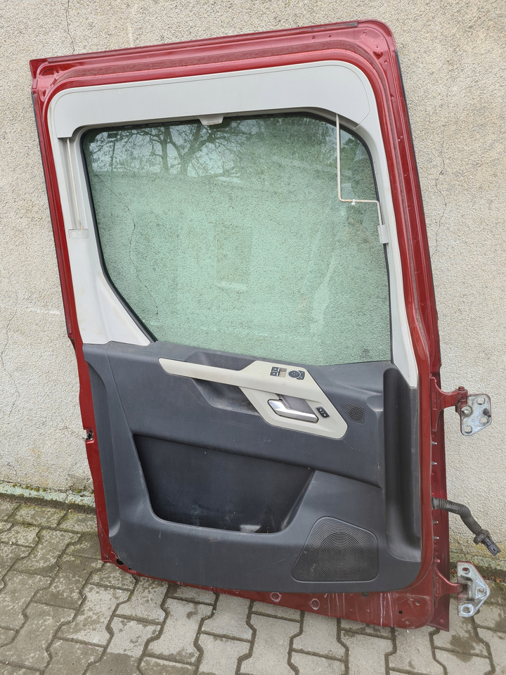 FORD DRZWI KOMPLETNE LEWE FORD F-MAX 500 TRUCKS EURO 6 - Puerta y piezas para Camión: foto 4 FORD DRZWI KOMPLETNE LEWE FORD F-MAX 500 TRUCKS EURO 6 - Puerta y piezas para Camión: foto 4