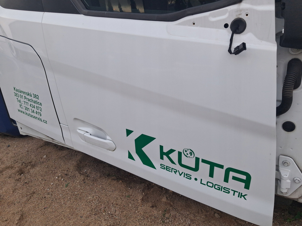 FORD DRZWI KOMPLETNE PRAWE FORD F-MAX 500 TRUCKS EURO 6 - Puerta y piezas para Camión: foto 3 FORD DRZWI KOMPLETNE PRAWE FORD F-MAX 500 TRUCKS EURO 6 - Puerta y piezas para Camión: foto 3