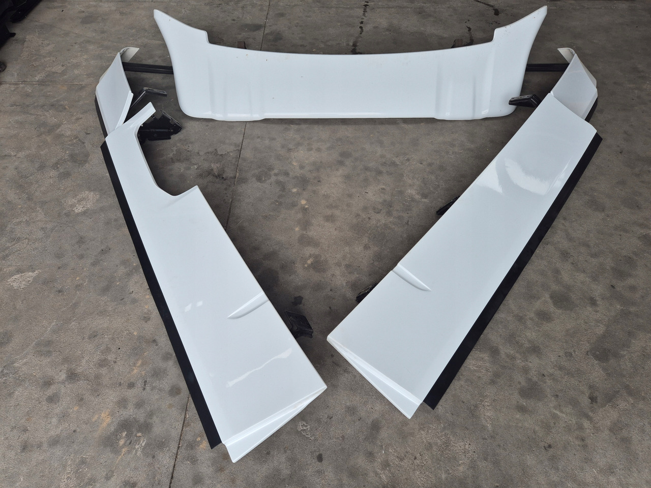 FORD SPOILERY OWIEWKI KABINY KOMPLET FORD F-MAX 500 CARGO - Aerodinámica/ Spoiler para Camión: foto 1 FORD SPOILERY OWIEWKI KABINY KOMPLET FORD F-MAX 500 CARGO - Aerodinámica/ Spoiler para Camión: foto 1