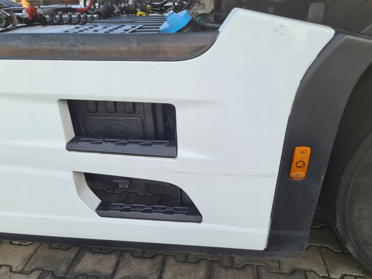 FORD ZABUDOWY OSŁONY MIĘDZYOSIOWE MOCOWANIA KOMPLET ORYGINAŁ FORD F-MAX 500 - Carrocería y exterior para Camión: foto 3 FORD ZABUDOWY OSŁONY MIĘDZYOSIOWE MOCOWANIA KOMPLET ORYGINAŁ FORD F-MAX 500 - Carrocería y exterior para Camión: foto 3