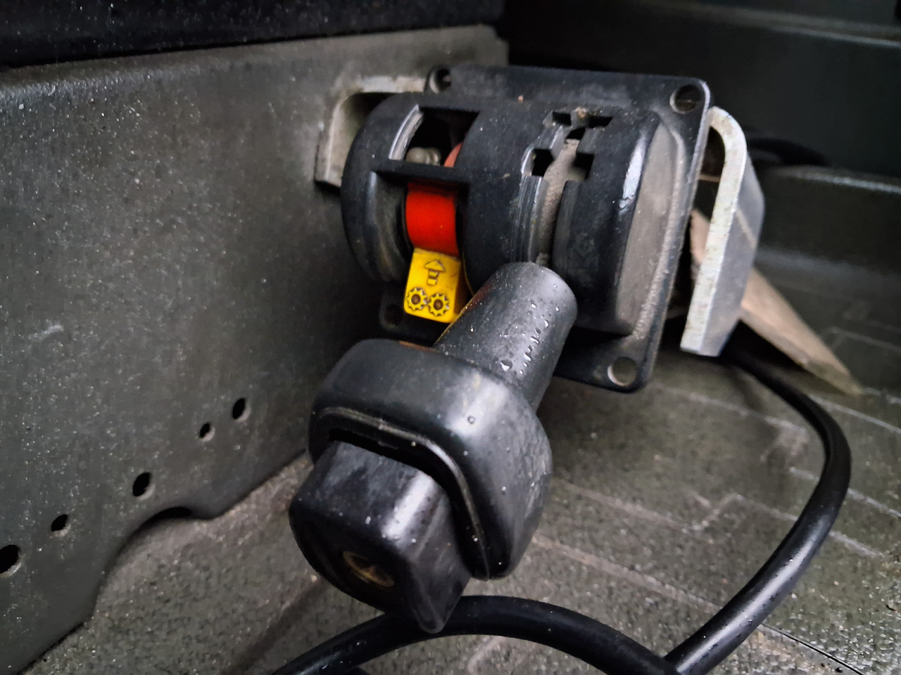 HYDRAULIKA KOMPLET SKRZYNIA I-SHIFT RENAULT DXI GAMA T K VOLVO FH FM - Hidráulica para Camión: foto 3 HYDRAULIKA KOMPLET SKRZYNIA I-SHIFT RENAULT DXI GAMA T K VOLVO FH FM - Hidráulica para Camión: foto 3