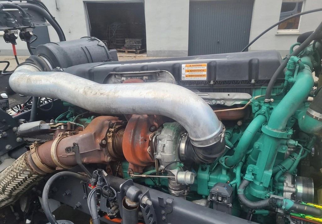 KOMPLETNY VOLVO FH 4 FM 4 FH 5 D13K 500 EUVI K6 I-SAVE T2800 EURO 6 - Motor: foto 1 KOMPLETNY VOLVO FH 4 FM 4 FH 5 D13K 500 EUVI K6 I-SAVE T2800 EURO 6 - Motor: foto 1