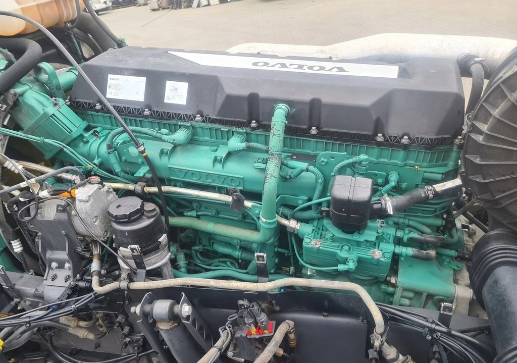 KOMPLETNY VOLVO FH 4 FM 4 FH 5 D13K 500 EUVI K6 I-SAVE T2800 EURO 6 - Motor: foto 2 KOMPLETNY VOLVO FH 4 FM 4 FH 5 D13K 500 EUVI K6 I-SAVE T2800 EURO 6 - Motor: foto 2