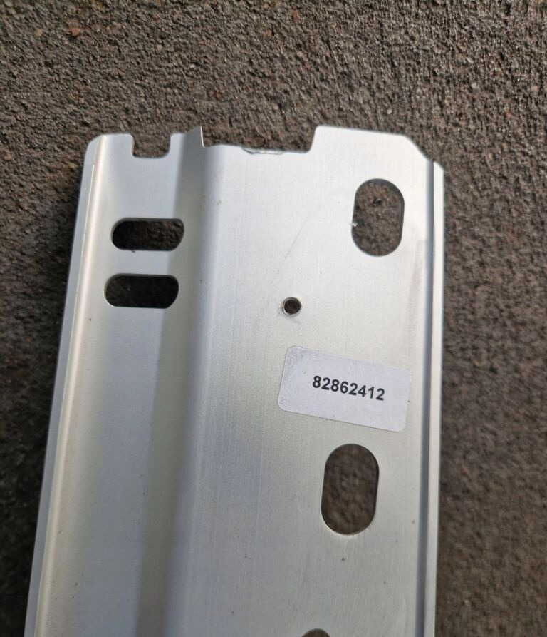 ORUROWANIE RURA NA HALOGENY KANGUR VOLVO FH 4 FH 5 FM 4 FM 5 NISKA KABINA Volvo 8286412 Volvo Kangur Volvo FH4 FM4 FM 5 niska kabina - Carrocería y exterior para Camión: foto 4 ORUROWANIE RURA NA HALOGENY KANGUR VOLVO FH 4 FH 5 FM 4 FM 5 NISKA KABINA Volvo 8286412 Volvo Kangur Volvo FH4 FM4 FM 5 niska kabina - Carrocería y exterior para Camión: foto 4