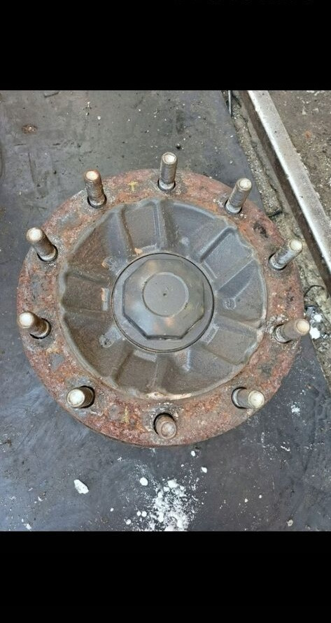 PIASTA KOŁA PRZÓD VOLVO FH 4 FM 4 RENAULT GAMA T - Cubo para Camión: foto 3 PIASTA KOŁA PRZÓD VOLVO FH 4 FM 4 RENAULT GAMA T - Cubo para Camión: foto 3