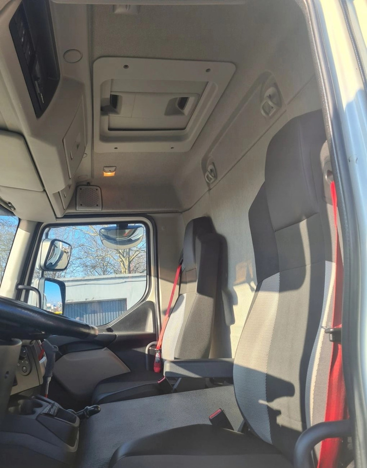 RENAULT KOMPLETNA RENAULT GAMA D 210 EURO 6 2020 ROK AUTOMAT - Cabina: foto 5 RENAULT KOMPLETNA RENAULT GAMA D 210 EURO 6 2020 ROK AUTOMAT - Cabina: foto 5