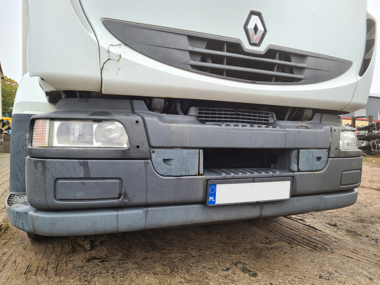 RENAULT ZDERZAK KOMPLETNY Z LAMPAMI BELKA STOPNIE RENAULT MIDLUM DXI 22.5 EURO 5 - Parachoques para Camión: foto 1 RENAULT ZDERZAK KOMPLETNY Z LAMPAMI BELKA STOPNIE RENAULT MIDLUM DXI 22.5 EURO 5 - Parachoques para Camión: foto 1