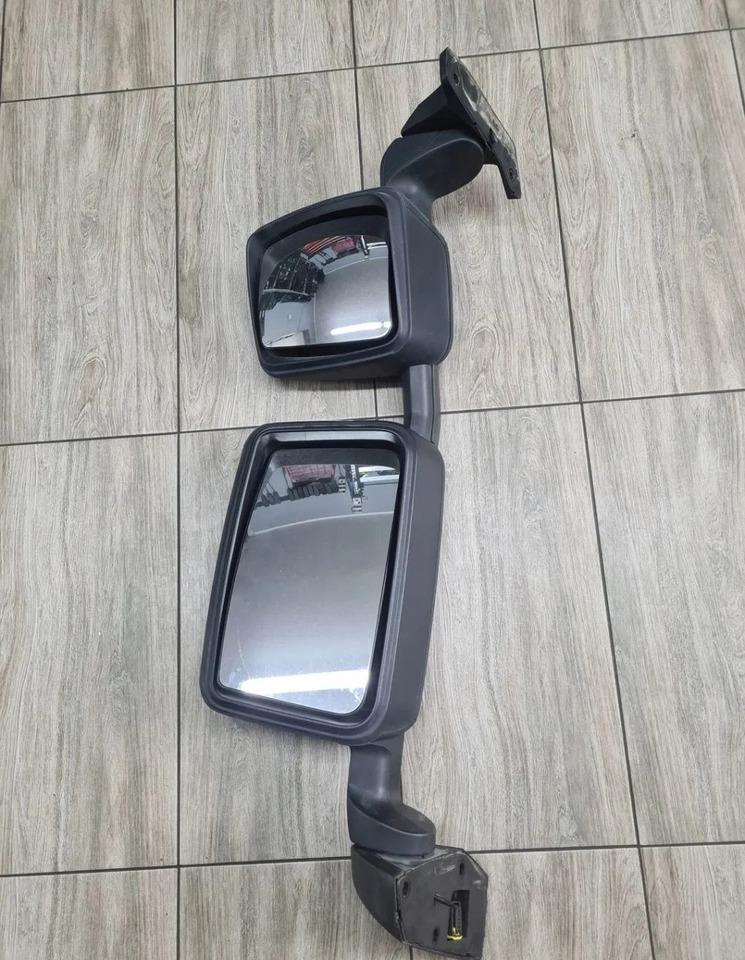 Renault GAMA T C K RANGE - Espejo retrovisor: foto 2 Renault GAMA T C K RANGE - Espejo retrovisor: foto 2