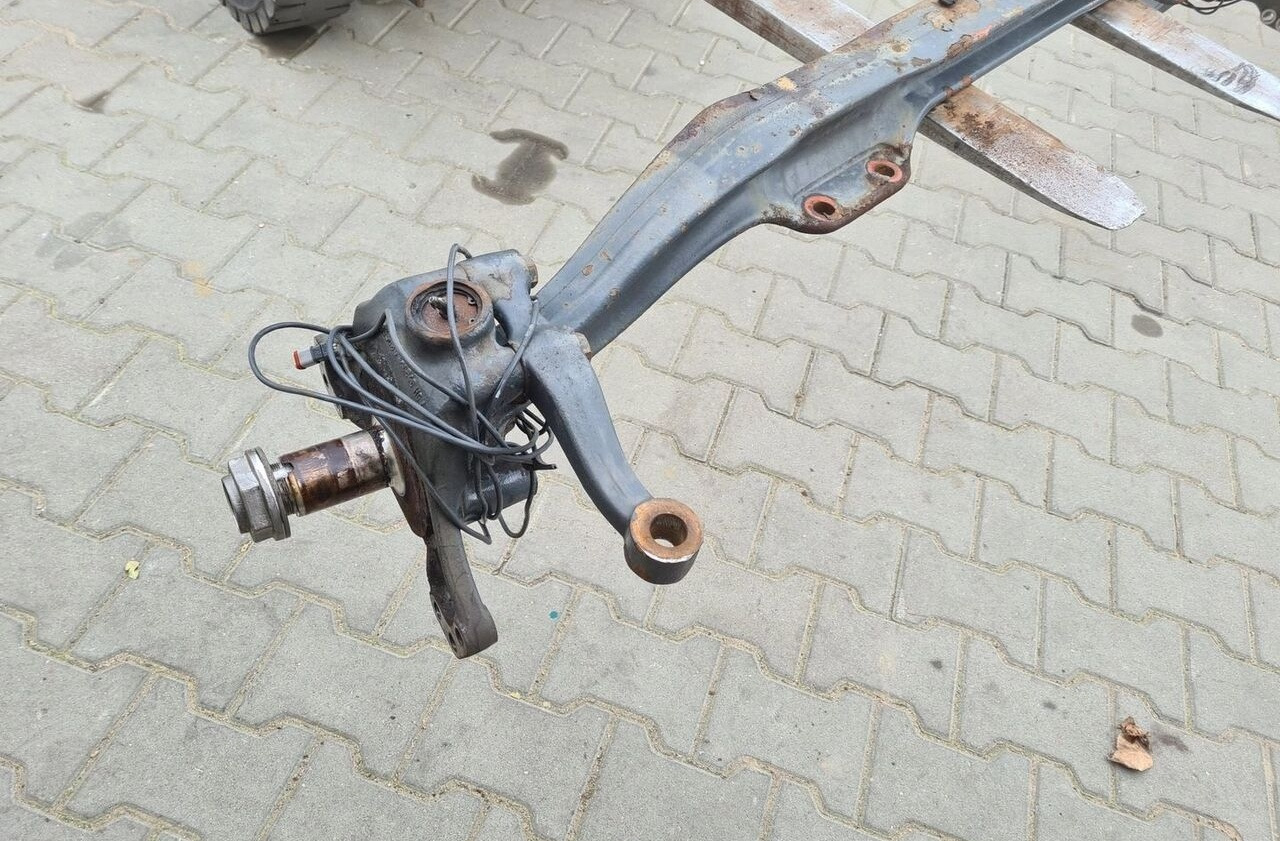 Renault OE 5600586437 Renault MIDLUM DXI GAMA D R17.5 RESOR 8CM - Eje y piezas para Camión: foto 5 Renault OE 5600586437 Renault MIDLUM DXI GAMA D R17.5 RESOR 8CM - Eje y piezas para Camión: foto 5