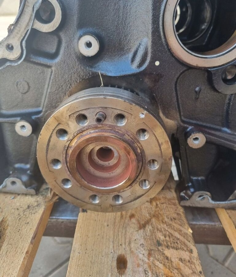 VOLVO BLOK SILNIKA WAŁ KORBOWY VOLVO FL FE RENAULT PREMIUM MIDLUM DXI 7 D7E - Bloque de cilindros para Camión: foto 5 VOLVO BLOK SILNIKA WAŁ KORBOWY VOLVO FL FE RENAULT PREMIUM MIDLUM DXI 7 D7E - Bloque de cilindros para Camión: foto 5