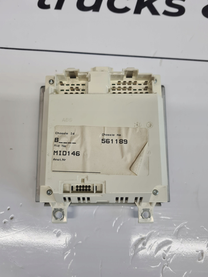 VOLVO PANEL NAWIEWU OGRZEWANIA KLIMATYZACJI VOLVO FH FM 9 13 LIFT - Calefacción/ Ventilación para Camión: foto 3 VOLVO PANEL NAWIEWU OGRZEWANIA KLIMATYZACJI VOLVO FH FM 9 13 LIFT - Calefacción/ Ventilación para Camión: foto 3