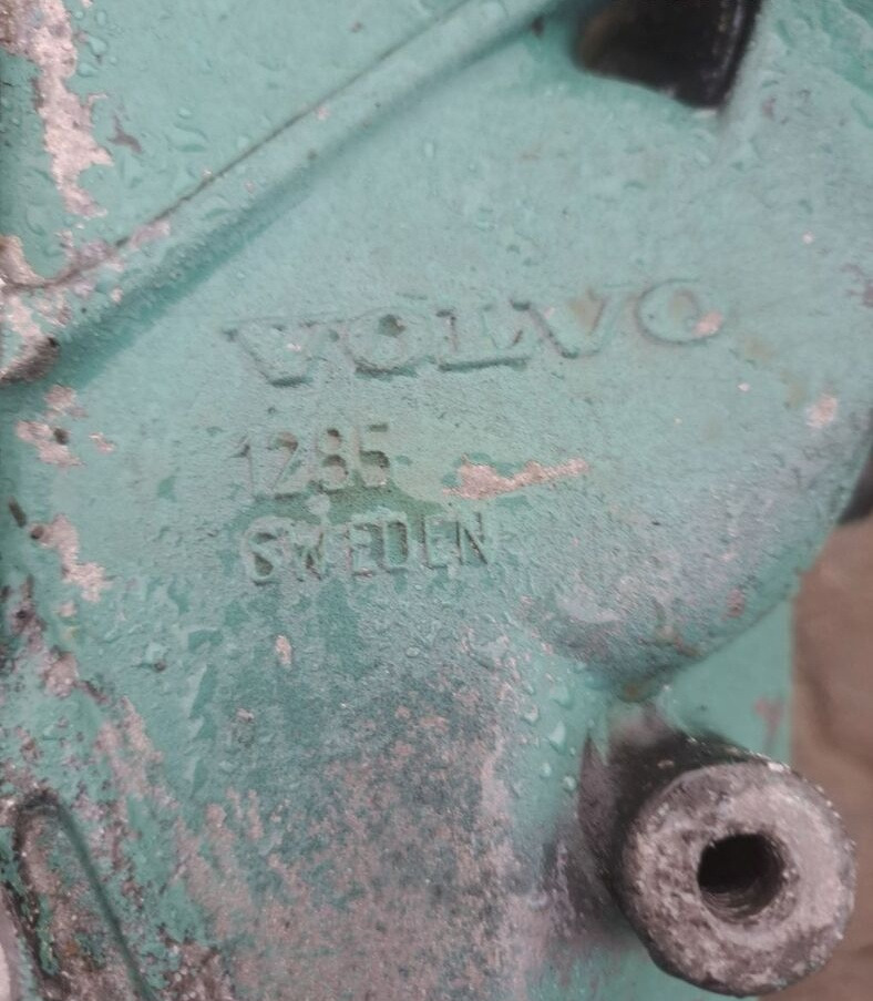 Volvo OBUDOWA SPRZĘGŁA KOŁA ZAMACHOWEGO VOLVO FM FH D12D 1285 - Volante de inercia para Camión: foto 3 Volvo OBUDOWA SPRZĘGŁA KOŁA ZAMACHOWEGO VOLVO FM FH D12D 1285 - Volante de inercia para Camión: foto 3