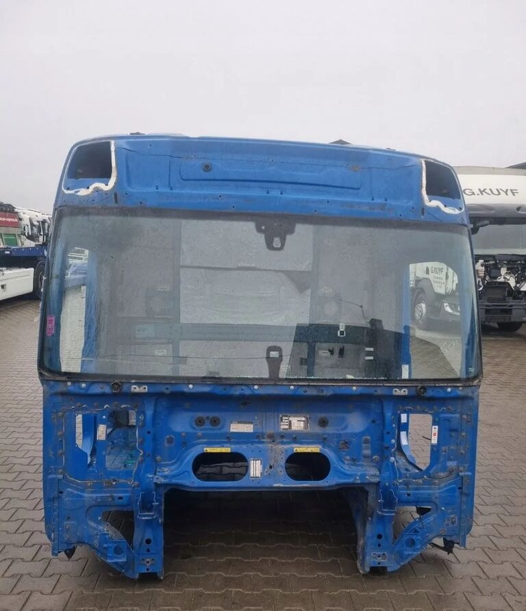 Volvo OE GOŁA SZKIELET POSZYCIE BLACHA Volvo FH 4 GLOBETROTTER - Cabina para Camión: foto 1 Volvo OE GOŁA SZKIELET POSZYCIE BLACHA Volvo FH 4 GLOBETROTTER - Cabina para Camión: foto 1