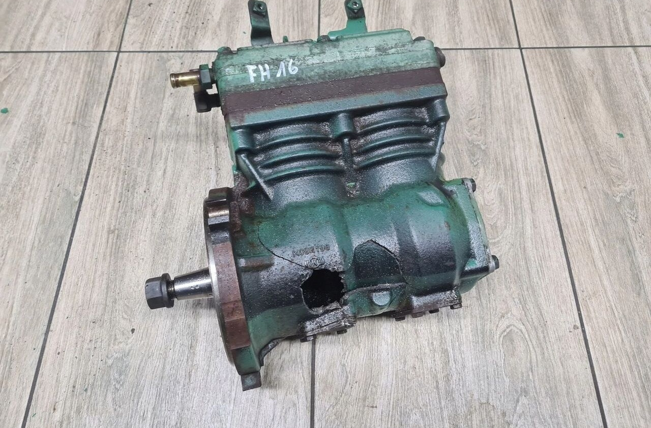 Volvo SPRĘŻARKA KOMPRESOR POWIETRZA FH 4 FH 16 EURO 6 22083113 Volvo VOLVO FH 4 FH 16 EURO 6 22083113 - Compresor de aire acondicionado para Camión: foto 5 Volvo SPRĘŻARKA KOMPRESOR POWIETRZA FH 4 FH 16 EURO 6 22083113 Volvo VOLVO FH 4 FH 16 EURO 6 22083113 - Compresor de aire acondicionado para Camión: foto 5