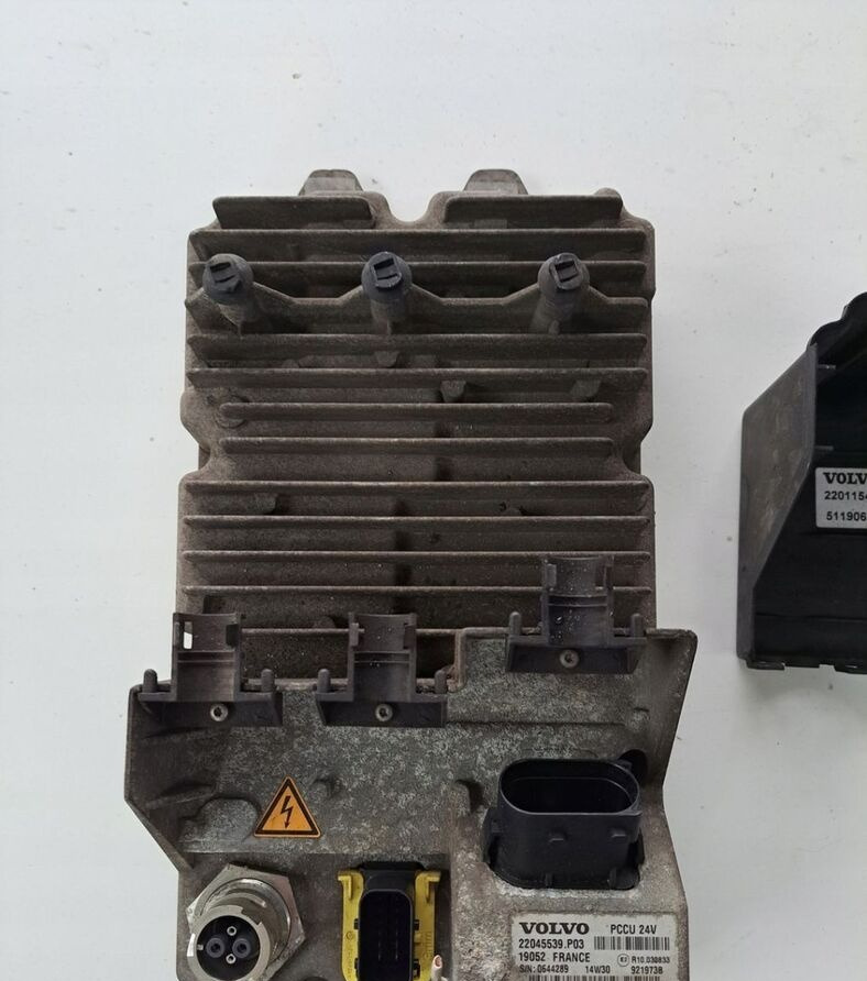 Volvo STEROWNIK KLIMATYZACJI POSTOJOWEJ VOLVO FH 4 FM 4 22045539.P03 - Tacógrafo para Camión: foto 1 Volvo STEROWNIK KLIMATYZACJI POSTOJOWEJ VOLVO FH 4 FM 4 22045539.P03 - Tacógrafo para Camión: foto 1