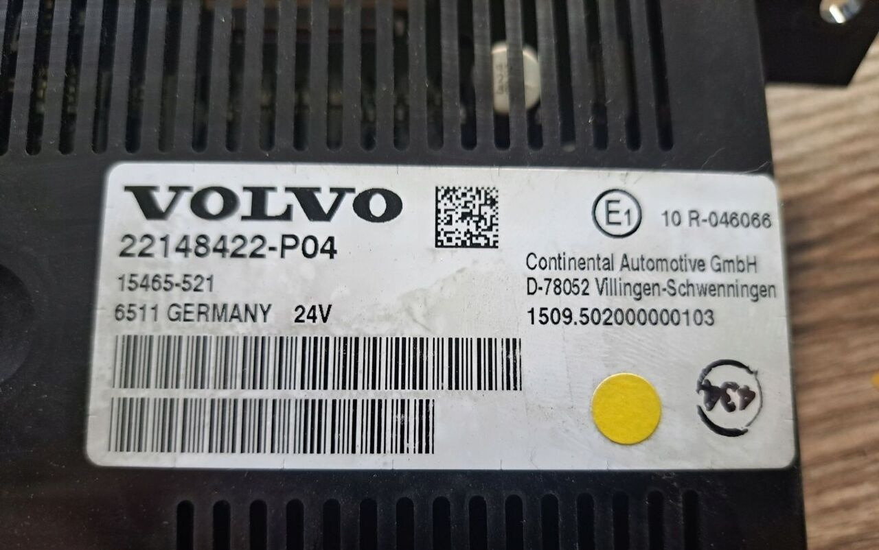 Volvo WYŚWIETLACZ PANEL RADIA NAWIGACJI FH 4 22148422 - Salpicadero para Camión: foto 2 Volvo WYŚWIETLACZ PANEL RADIA NAWIGACJI FH 4 22148422 - Salpicadero para Camión: foto 2