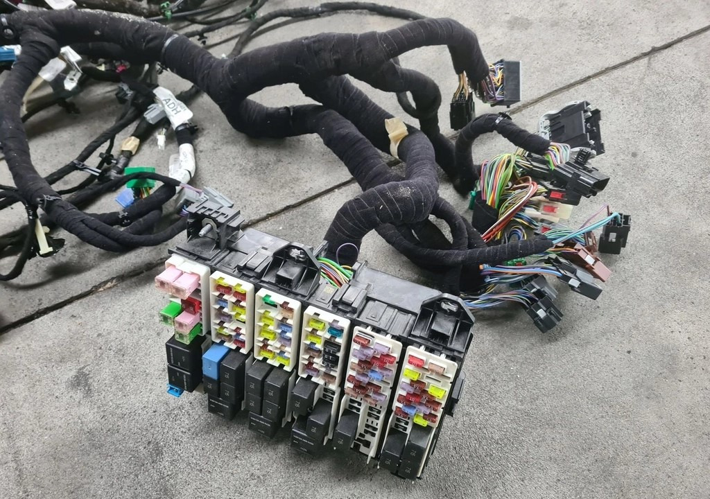 WIĄZKA INSTALACJA KABINY KONSOLI DESKI ROZDZIELCZEJ FORD F-MAX 500 TRUCKS  - Cables/ Alambres: foto 5 WIĄZKA INSTALACJA KABINY KONSOLI DESKI ROZDZIELCZEJ FORD F-MAX 500 TRUCKS  - Cables/ Alambres: foto 5