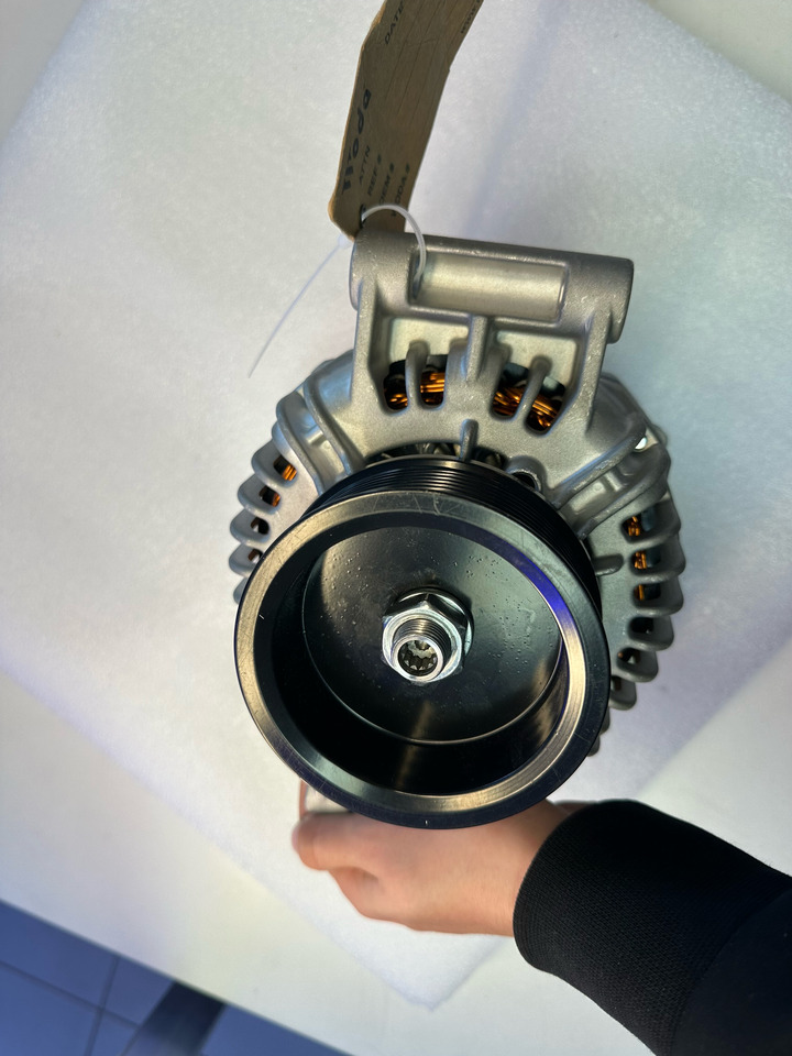 Woda Mercedes-Benz - Alternador para Furgoneta: foto 3 Woda Mercedes-Benz - Alternador para Furgoneta: foto 3