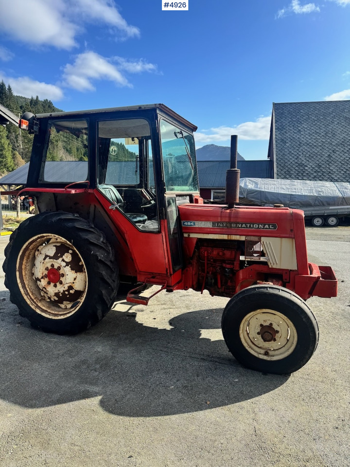 1977 International Harvester 454 - Tractor: foto 3 1977 International Harvester 454 - Tractor: foto 3