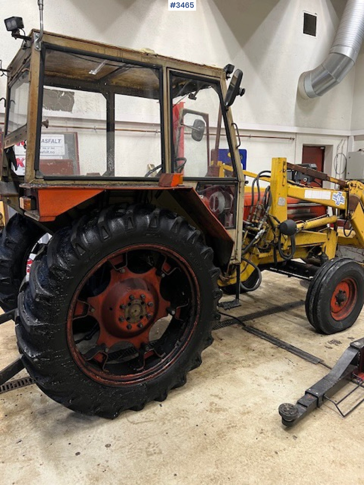 1978 Zetor 6718 w/ Front loader and bucket. - Tractor: foto 3 1978 Zetor 6718 w/ Front loader and bucket. - Tractor: foto 3